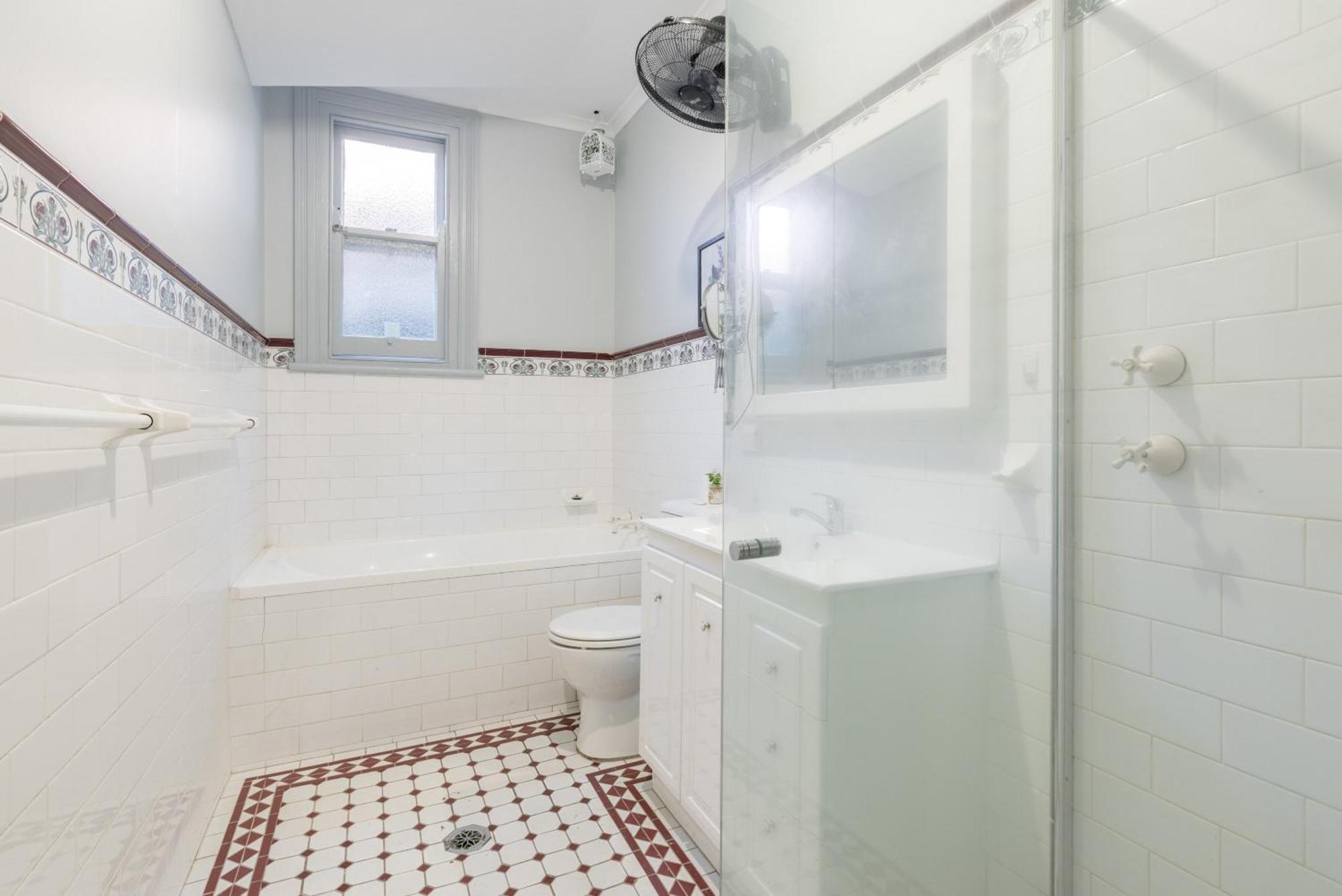 Spacious Quadruple Room - Nearby Station And Park - Close To Chinatown - Shared Bathroom Sydney Exterior foto